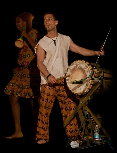 La Bottega delle Percussioni da voce ai racconti e alla vita sociale dei villaggi in Guinea, Mali, Burkina Faso, Senegal e Costa d’Avorio